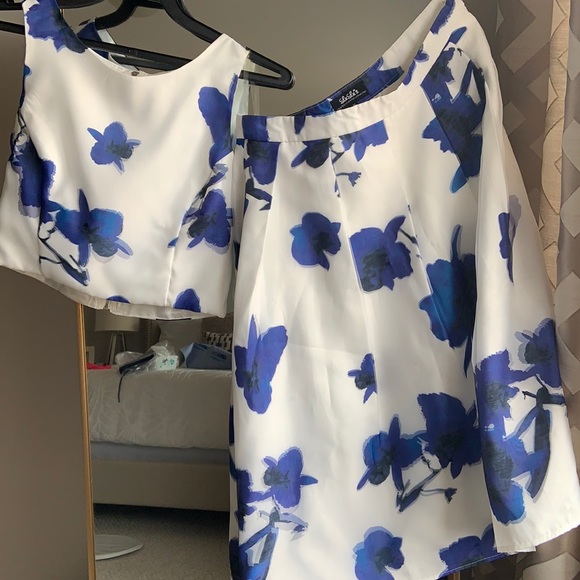 Crop top and high floral skirt - Picture 2 of 4